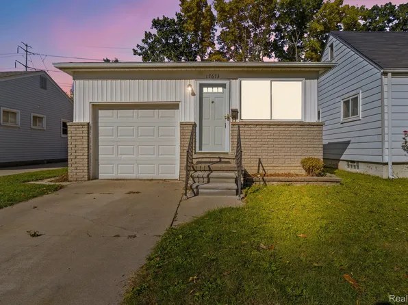 17673 Robert St, Melvindale, MI 48122