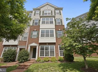 22962 Newcut Rd #2351, Clarksburg, MD 20871
