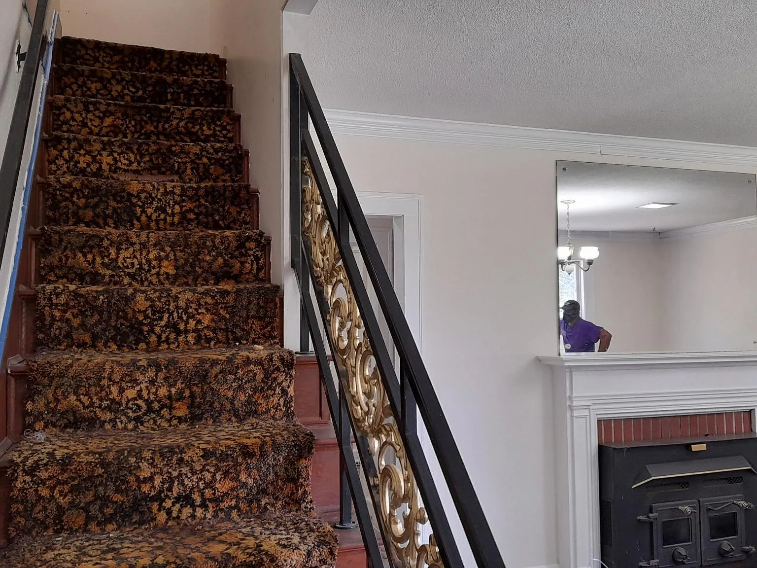 403 La Forrest St — Photo 2