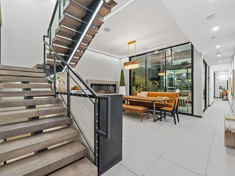 838 California Ave — Photo 34