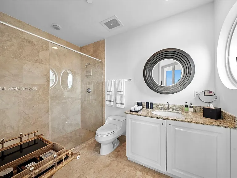 5801 Collins Ave #Penthouse 1600 — Photo 55