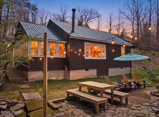 116 Beechwood Cove Rd, Greentown, PA 18426