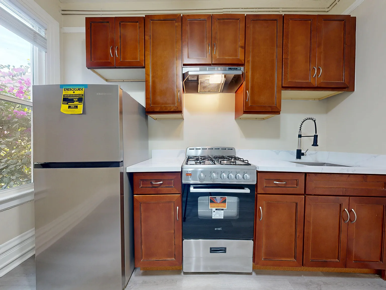 445 Octavia St — Photo 3