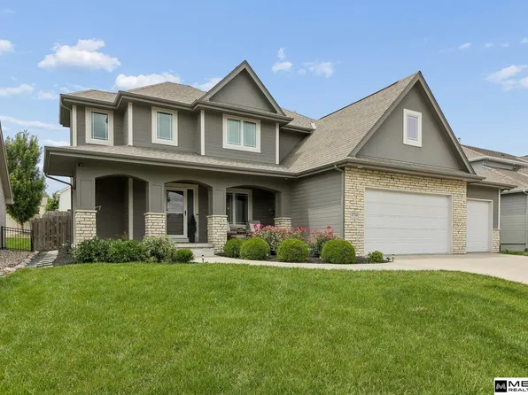 2726 N 189th St, Elkhorn, NE 68022
