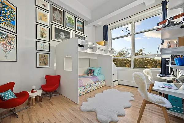 Sold by Compass | media 7