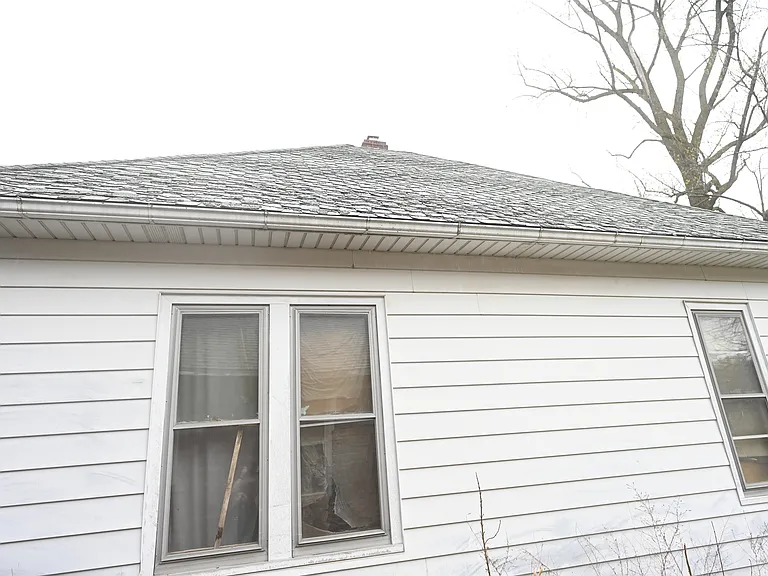 440 W Sawyer St — Photo 9
