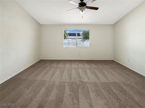 5th image of 5320 Acacia Grove St