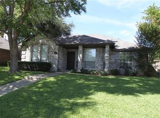 963 Camden Dr, Lewisville, TX 75067