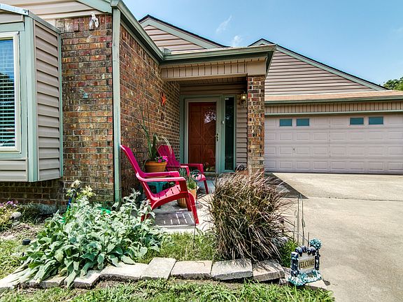 3rd image of 1637 Lemonwood Cir