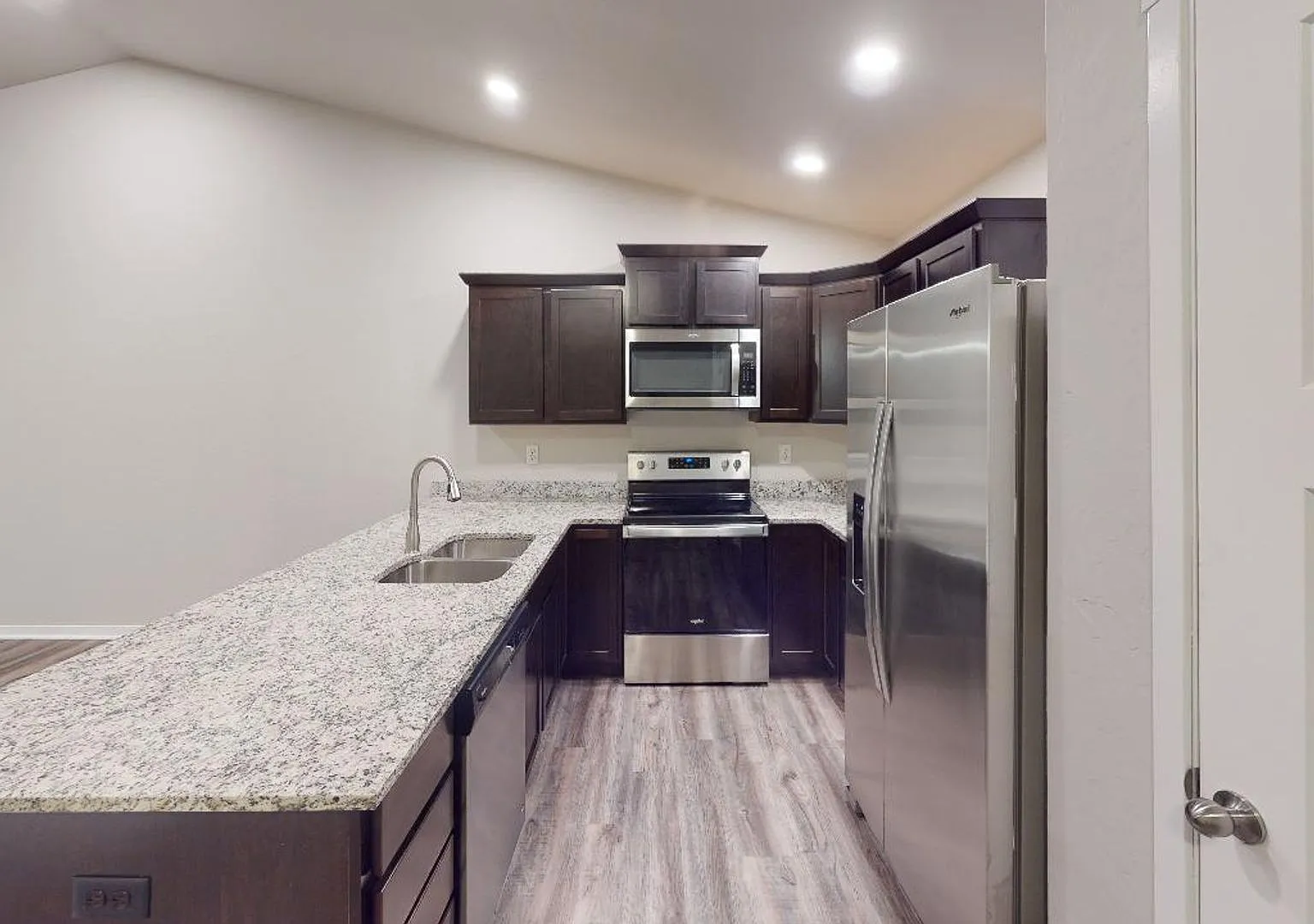 3 bedroom 2 bathroom townhome in Box Elder — Photo 1