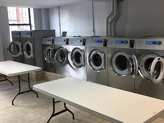 4th image of 2800 Coyle St APT 415