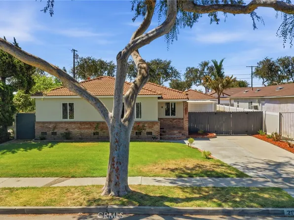 2114 W West Ave, Fullerton, CA 92833