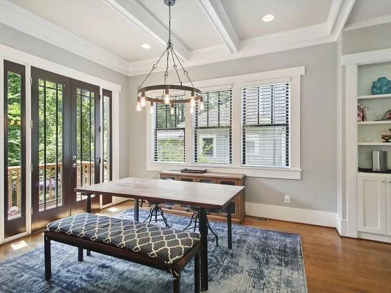 519 N Highland Ave NE — Photo 7