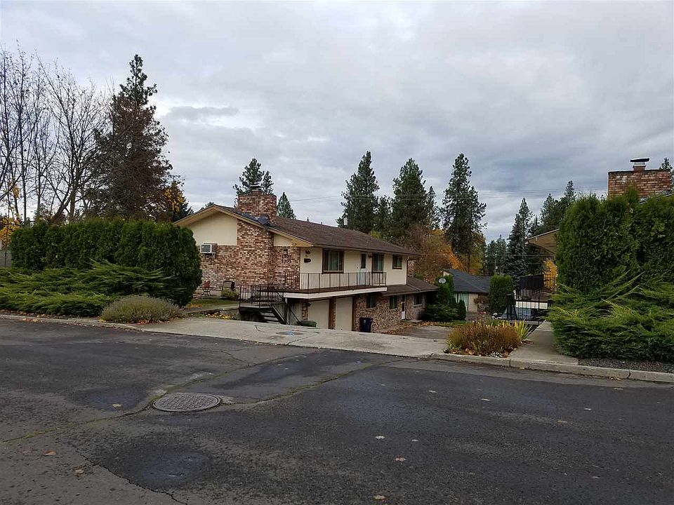 2nd image of 1303/1305 E 30th Ave