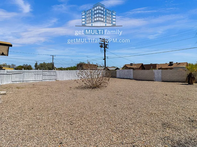 325 N 17th Dr #A — Photo 31