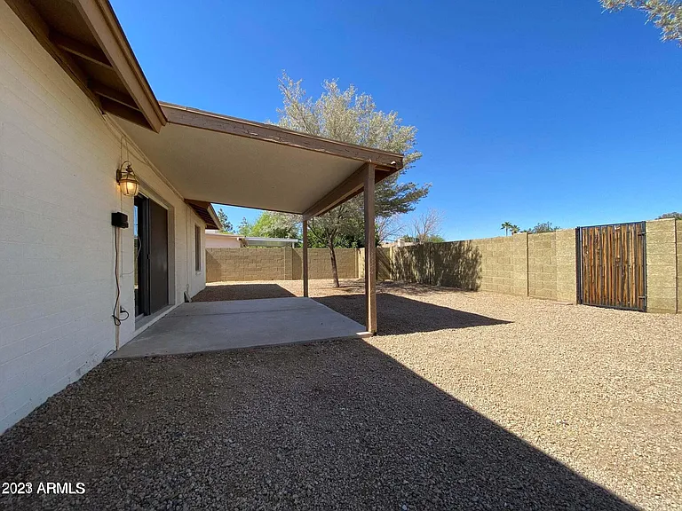 1913 N Bullmoose Dr — Photo 23