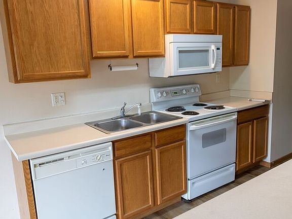 5th image of 1039 Scott Park Dr