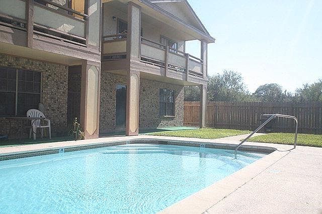 1st image of 3109 N 11th St #10