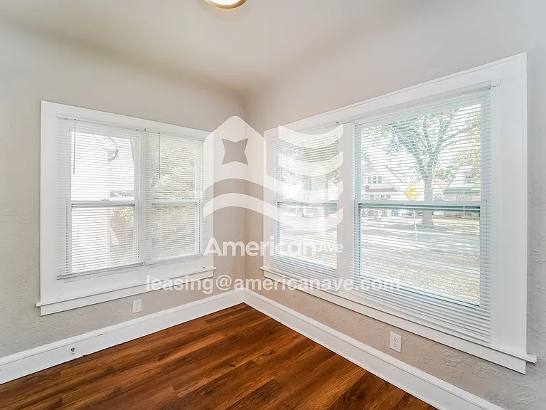 997569_005_wm_-_dining_room_13122346.jpg