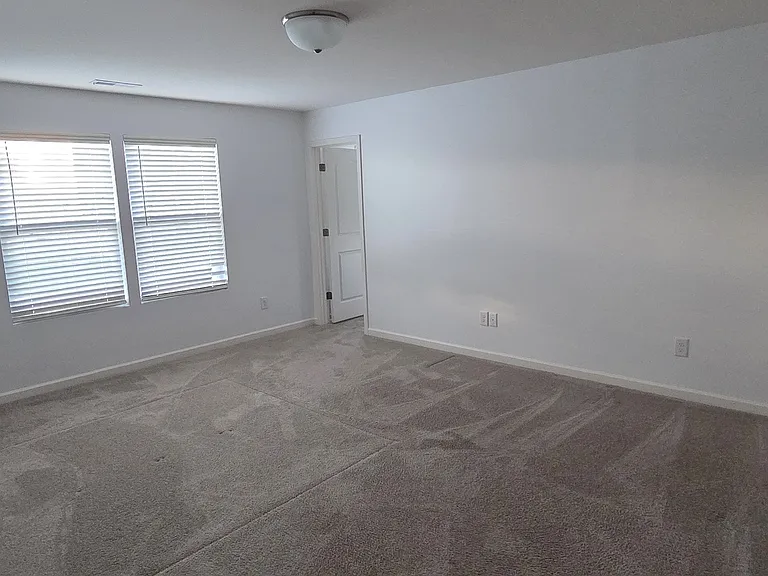 117 Bretan Ct — Photo 7