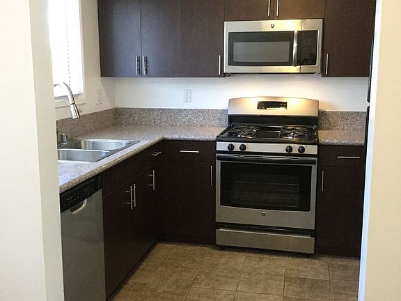 5th image of 7456 Hollywood Blvd APT 4