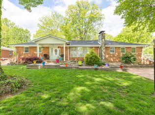 3312 Greenwood Ln, Godfrey, IL 62035