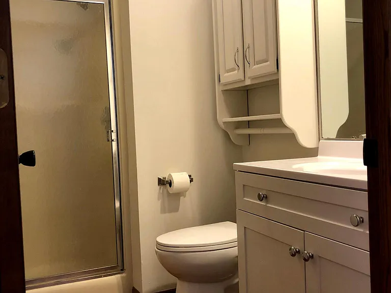 4685 Lindbergh Dr — Photo 17