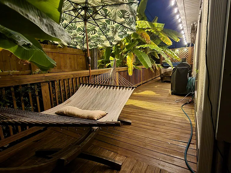 115 Majestic Bay Ave — Photo 4