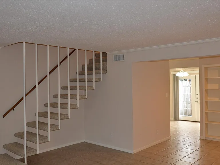 6111 Beverly Hill St #43 — Photo 7