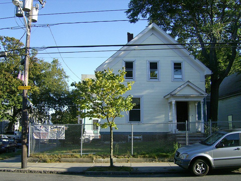 1st image of 292 Essex St