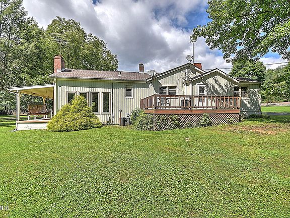 3rd image of 851 Adkins Ln