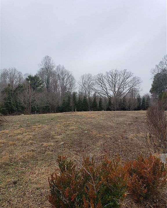 2nd image of 236 Fisher Hill Rd