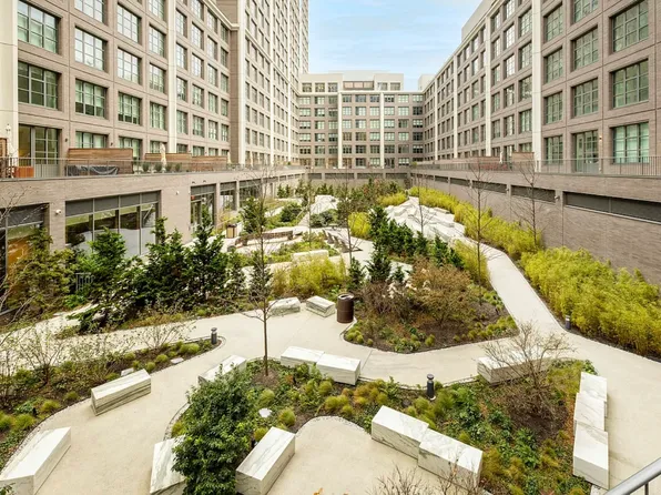 180 Front Street image 16 of 21