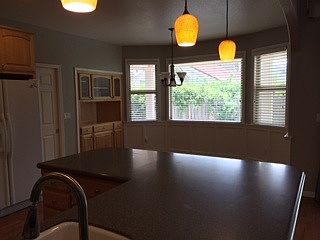 Kitchen / Dining Area