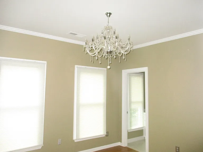 56 W Calhoun Ave — Photo 7