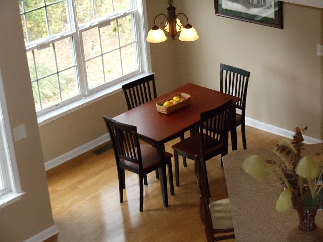Breakfast Rm overlooks woods