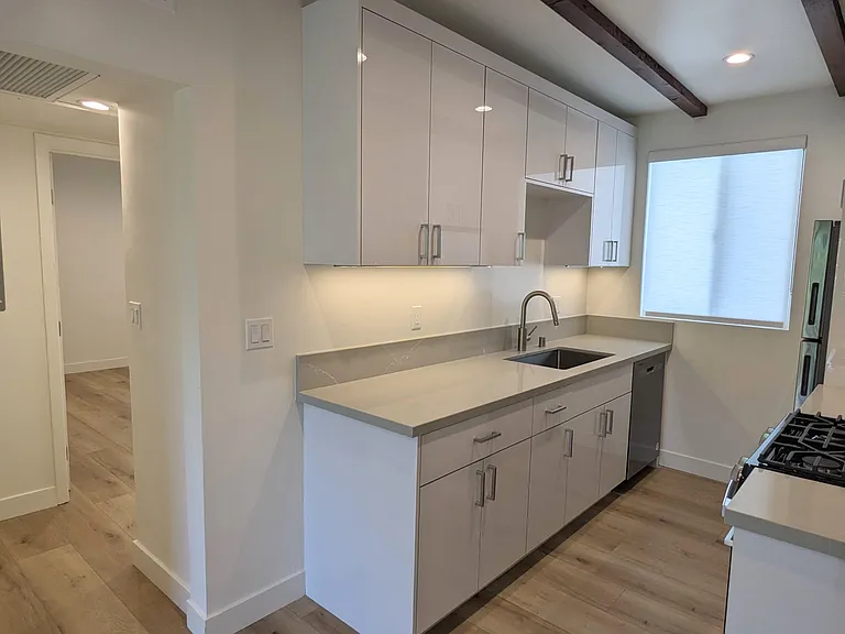 1333 Brockton Ave #6 — Photo 11