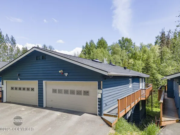 2563 La Honda Dr, Anchorage, AK 99517