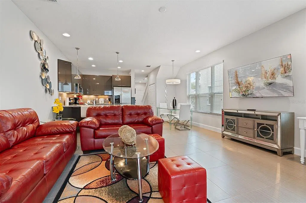 3 bed, 2.0 bath, 1512 sqft, $2,500 — Photo 4