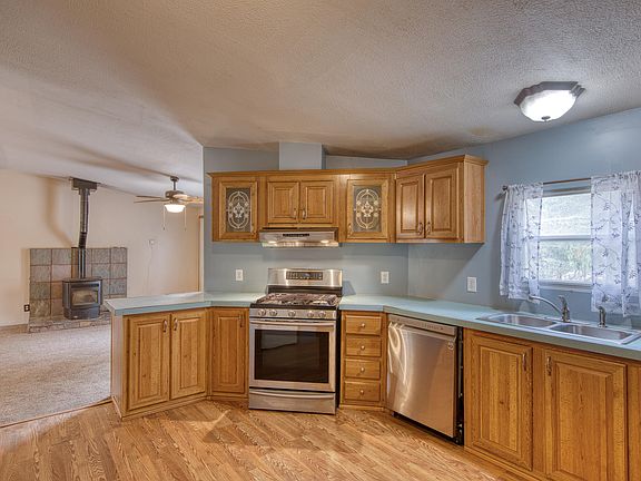 5th image of 3 Franklin Ct