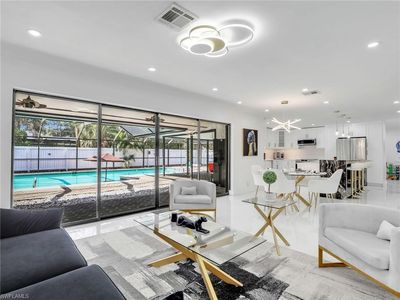 208 Erie DR, Naples, FL, 34110