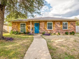 7227 Hedge Dr, Dallas, TX 75249