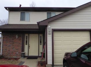 2161 Mallard Ln, Hanover Park, IL