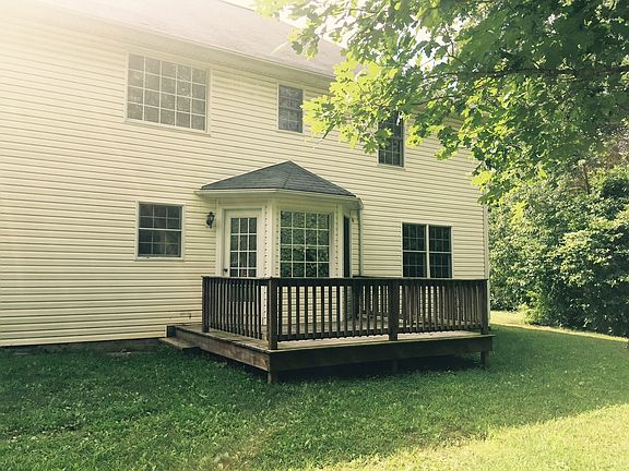 2nd image of 168 Arrowhead Ln