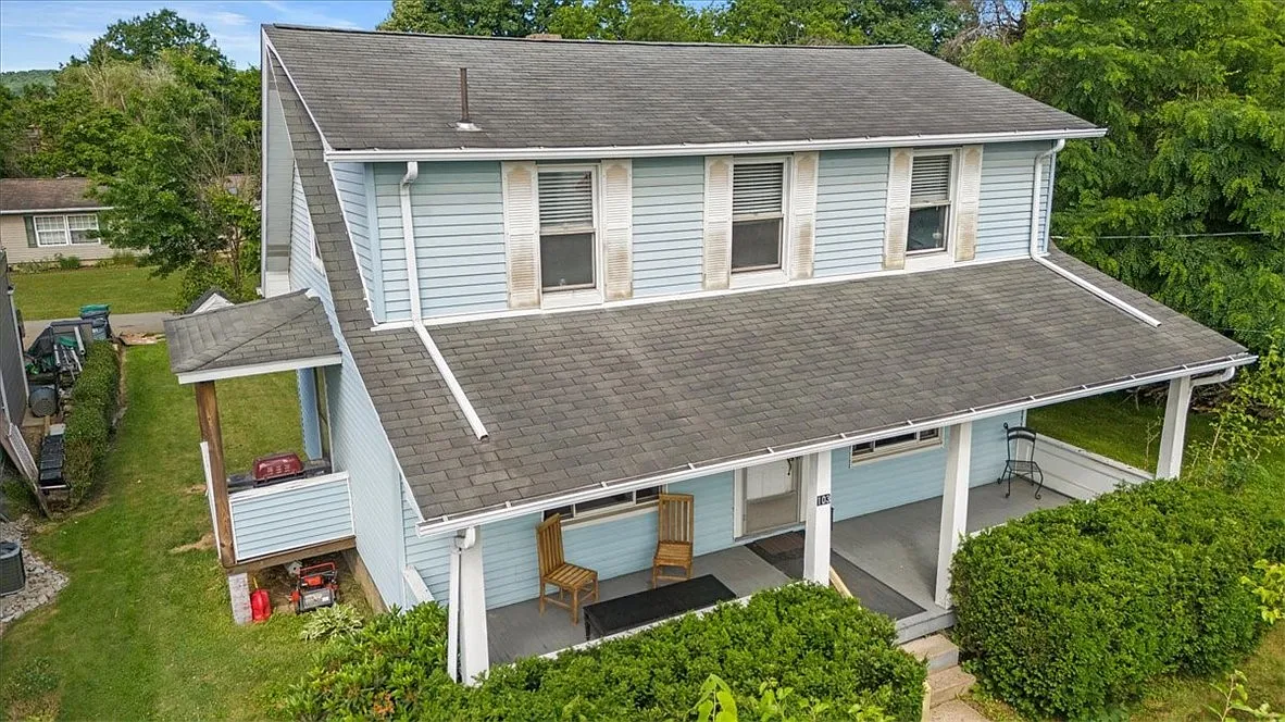 103 Nevins Ln photo 1