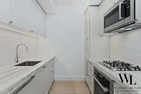Rented by Douglas Elliman | media 16
