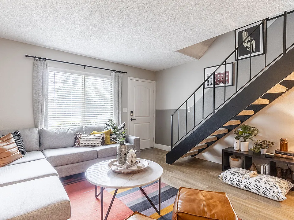 The Luxe Apartments