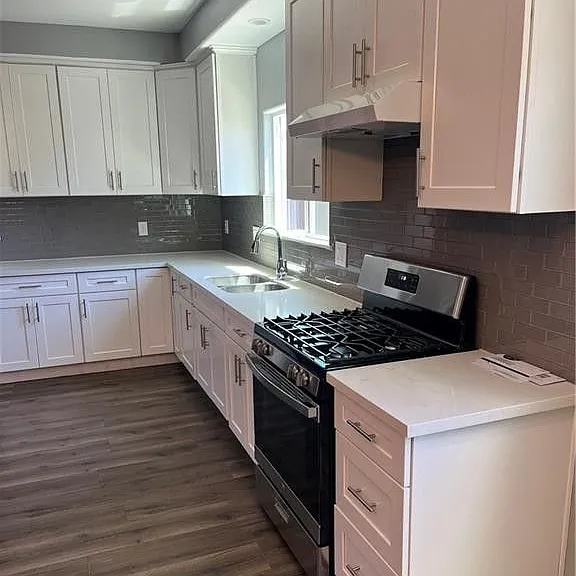 138 N Gage Ave E — Photo 3