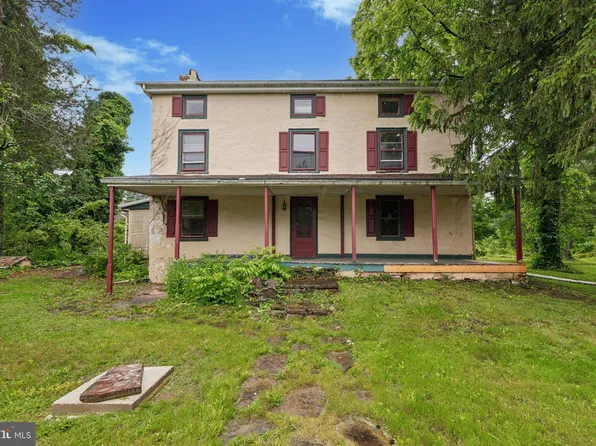 82 Wartman Rd, Collegeville, PA 19426