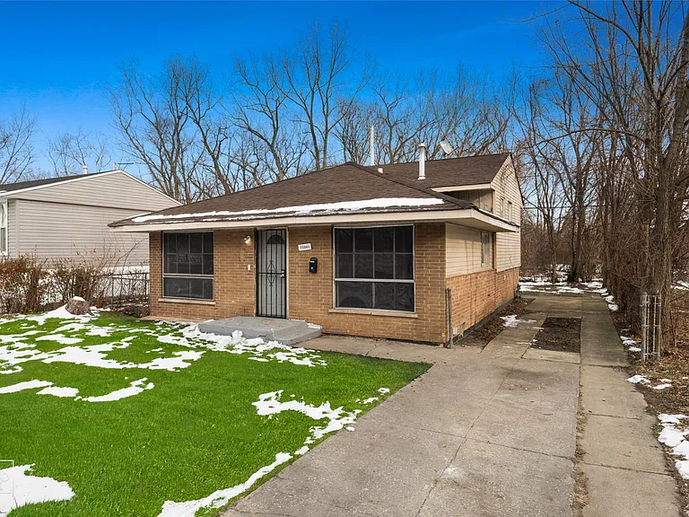 13041 S Eberhart Ave — Photo 14
